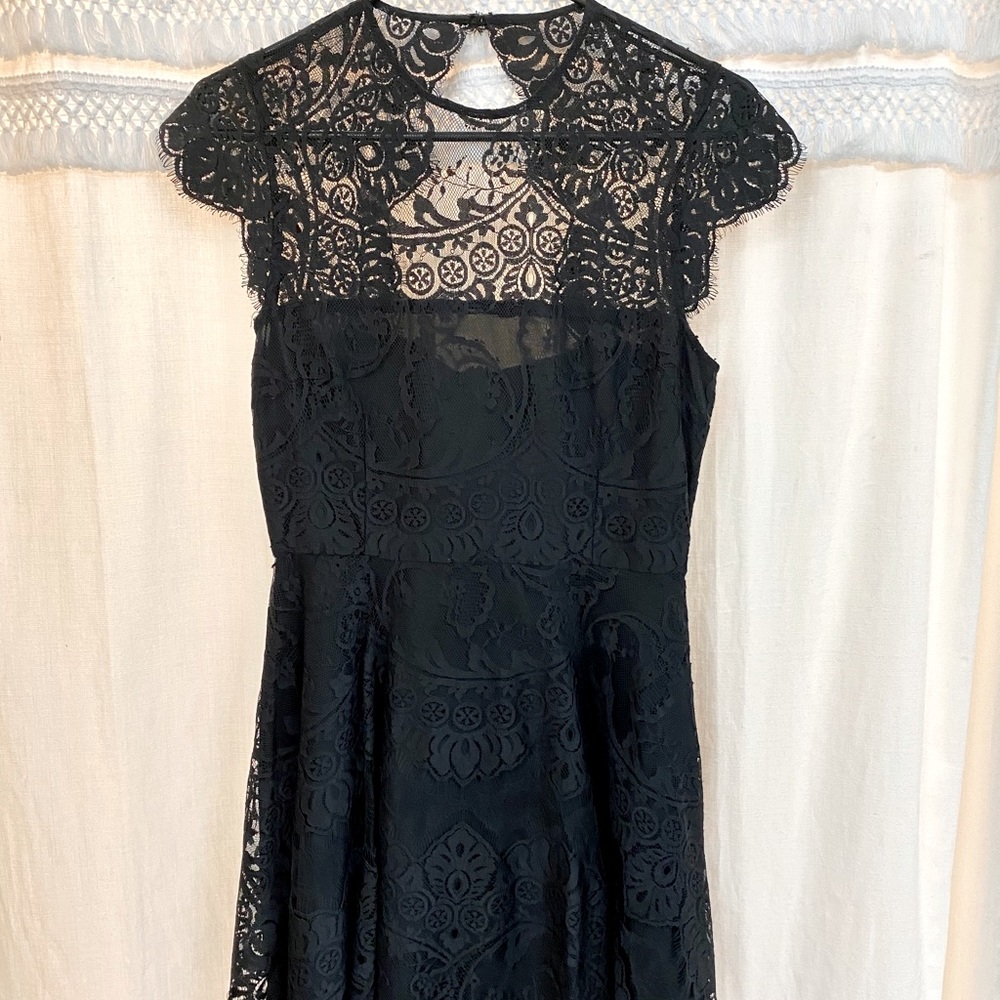 BB Dakota Jayce Lace Sheath Cocktail Dress
